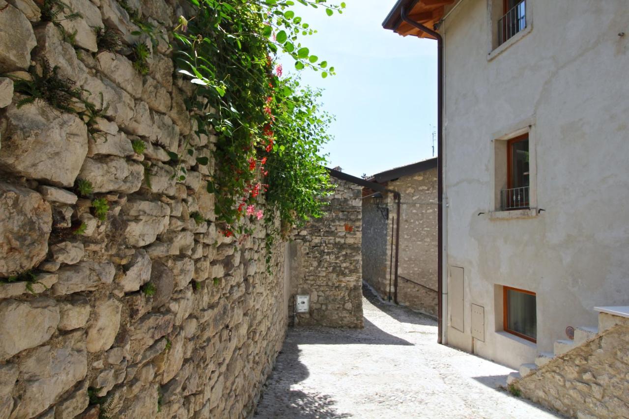 Aparthotel Ca de l Angelon Brenzone sul Garda Exterior foto