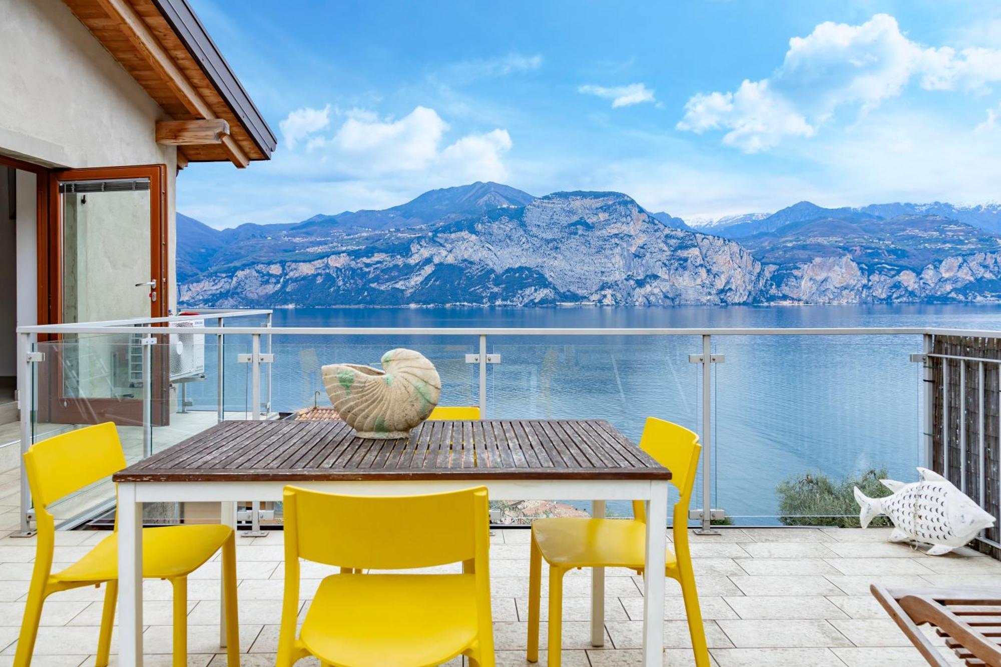 Aparthotel Ca de l Angelon Brenzone sul Garda Exterior foto