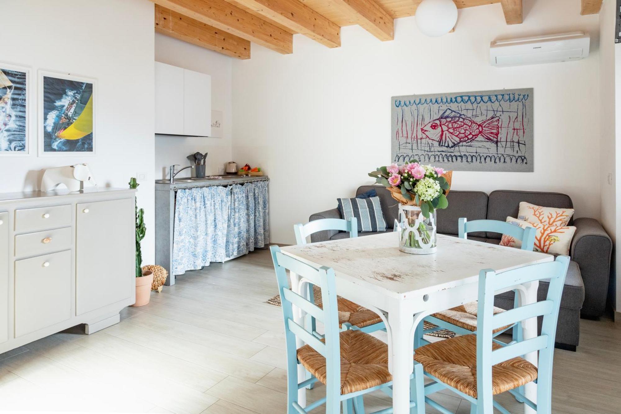 Aparthotel Ca de l Angelon Brenzone sul Garda Habitación foto